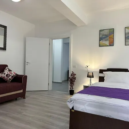 Apartamento Town Coresi Mall Area By Glam Story - Parking Option *