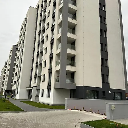 Town Coresi Mall Area By Glam Story - Parking Option Apartman *