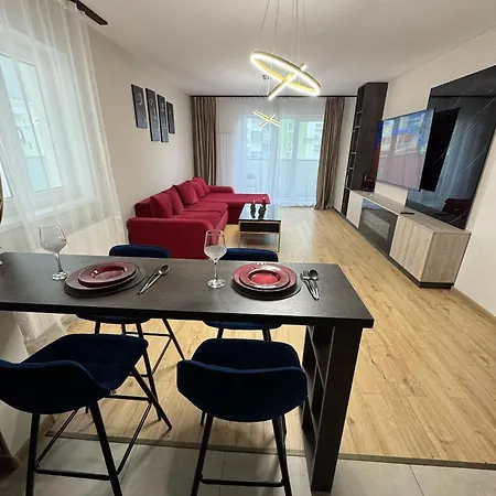Apartamento Town Coresi Mall Area By Glam Story - Parking Option