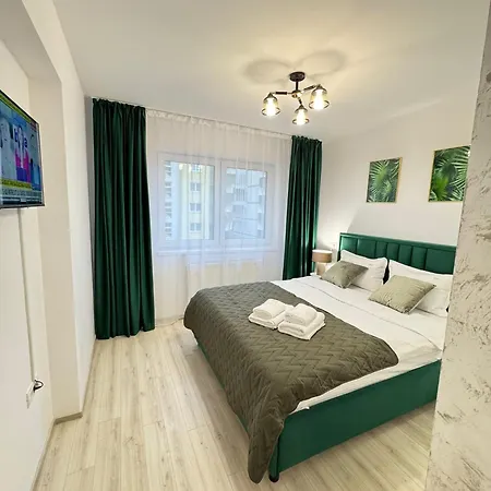 Town Coresi Mall Area By Glam Story - Parking Option Apartman *