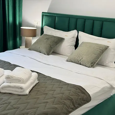 Apartamento Town Coresi Mall Area By Glam Story - Parking Option